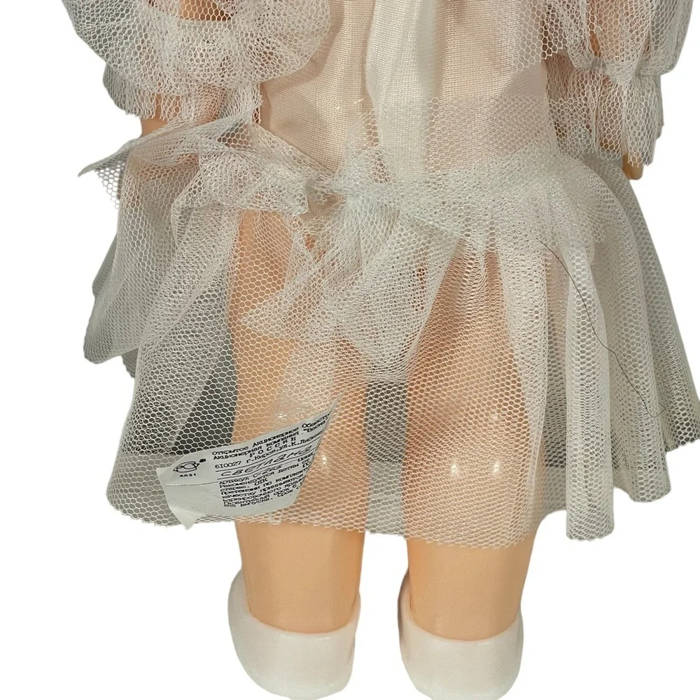 Vintage 1999 Russian Becha Blonde Blue Eye Plastic Doll With Box